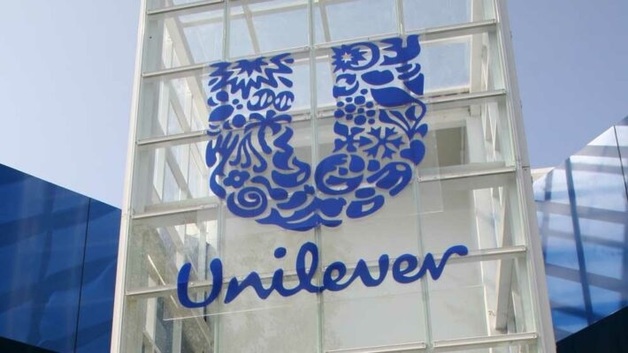 Крупные компании массово отказываются размещать рекламу в Facebook, среди них Unilever и Coca-Cola