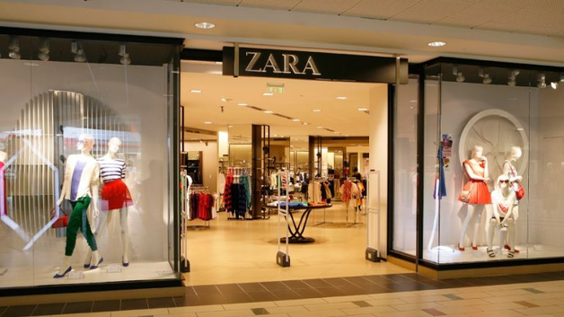 В центре скандала бренд ZARA: покупатели Стамбула нашли странные ярлыки на одежде