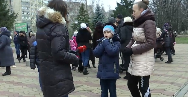 Все в шоке: в Кривом Роге третьеклассник бьет и режет детей в школе