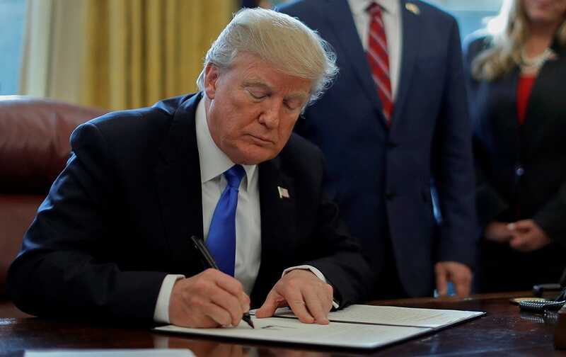 Трамп инициирует "Проект Возвращение домой": мигрантам предлагают деньги за добровольную депортацию
