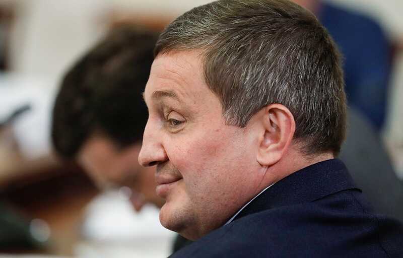 Как крупный бизнес Волгограда оплачивает льготы, финансируя фонды Андрея Бочарова