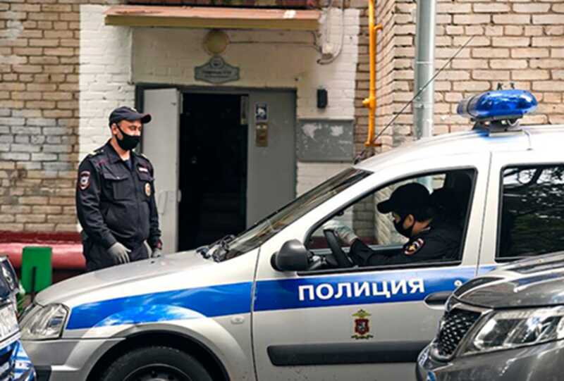 В Челябинске дети нацарапали оскорбление на машине, полиция не торопится реагировать