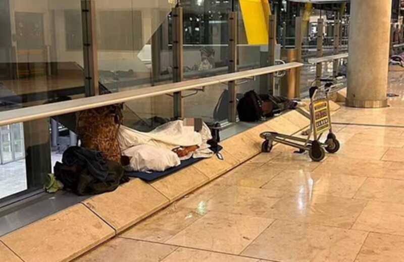 В мадридском аэропорту Барахас сформировалось большое сообщество бездомных