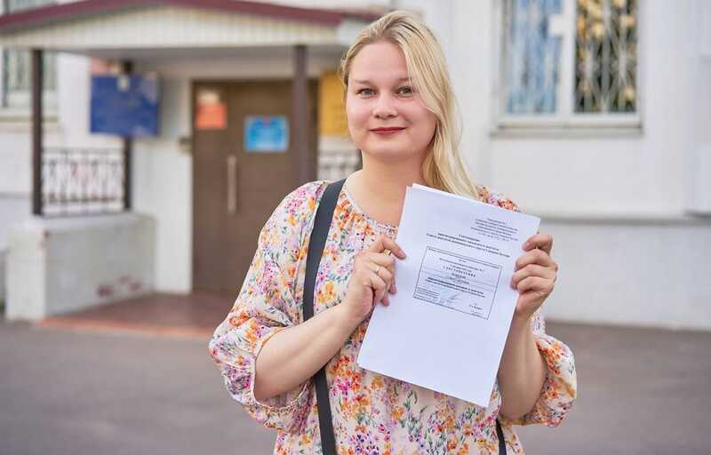 Активистку Софью Безменову доставили в полицию за «несанкционированную акцию» в московском метро