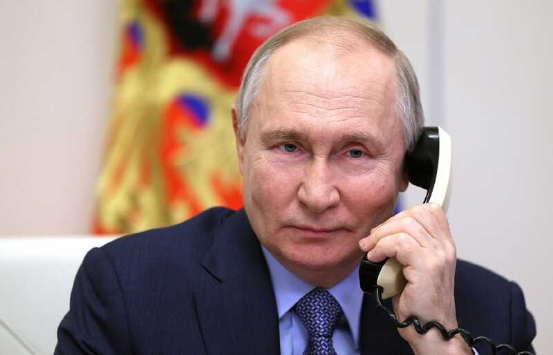 Путин не стал возражать, когда на совещании начали обсуждать вопрос о захвате Сум