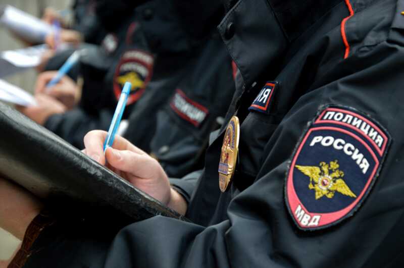 В Московской области преступная группа, состоящая из полицейских, занималась подбрасыванием наркотиков и шантажом жертв