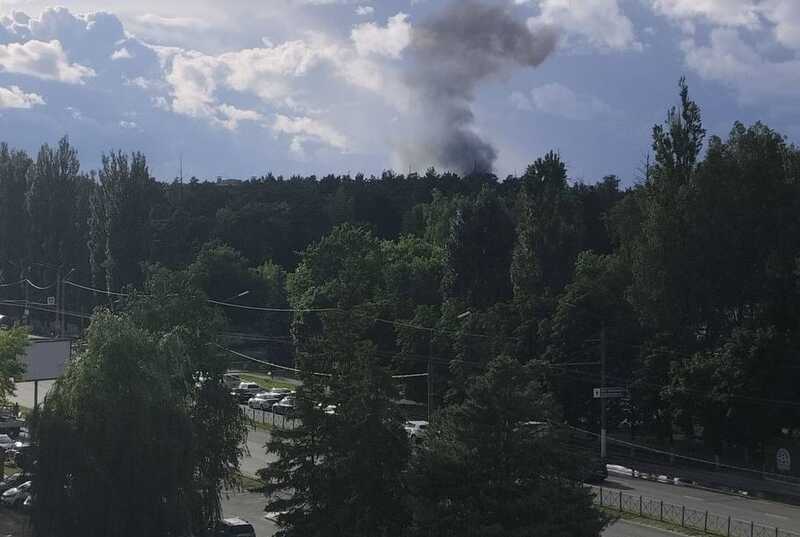 В Брянске после работы ПВО начался пожар