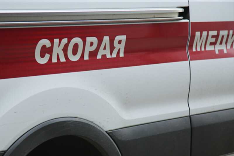 В Москве строитель получил тепловой удар и атаковал медицинских работников