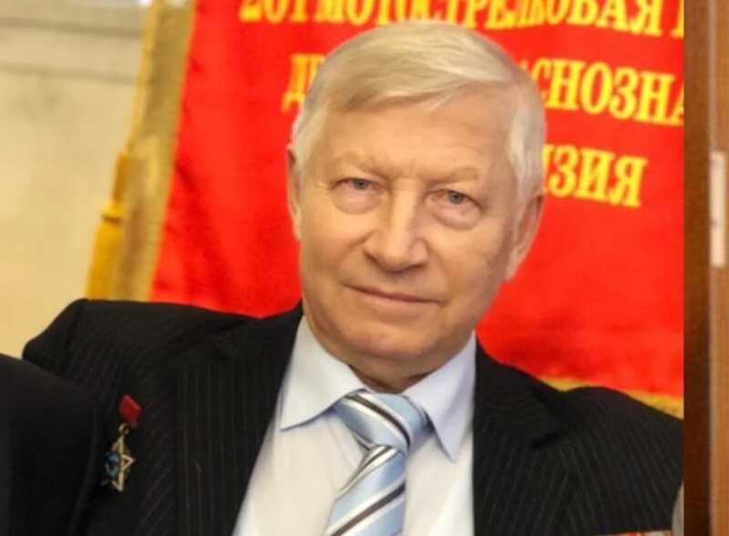 Отец бывшего полковника ФТС Александра Аleeва пытался замаскировать миллионы сына в форме пенсионных накоплений
