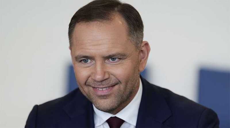 Президент Польши Кароль Навроцкий объявил "налоговую войну" неженатым мужчинaм