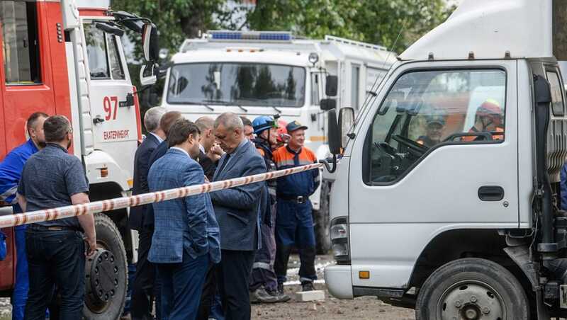 В Петербурге при ремонте произошло обрушение перекрытия: имеются погибшие