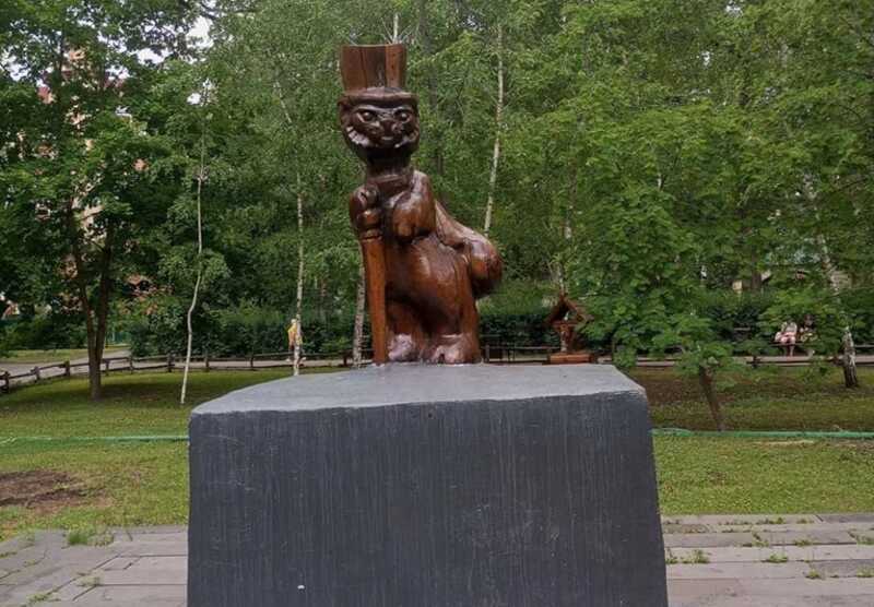 Скульптура «Кот учёный» стала причиной смерти годовалой девочки в Саратове