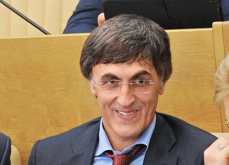 Экс-депутат Государственной Думы Магомед Гаджиев обвиняется в шпионаже и финансировании Украины