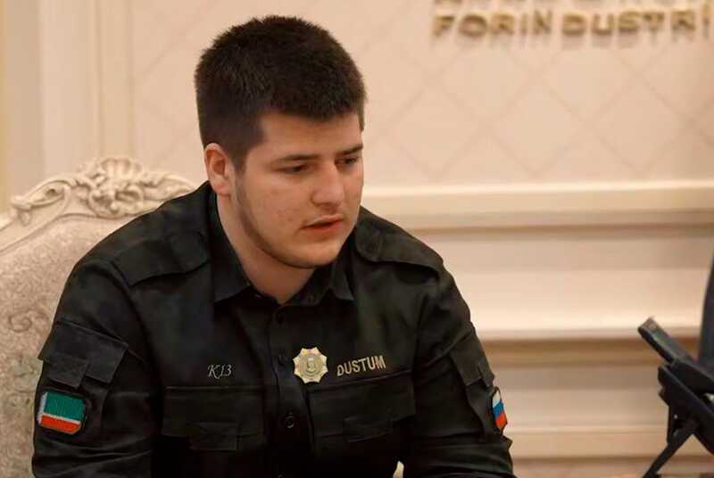 Сын Рамзана Кадырова получил награду в чемпионате по стрельбе, даже не принимая участия в соревнованиях