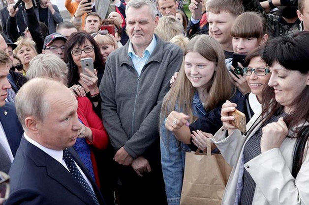 Омскую недостроенную гостиницу прикрыли от Путина