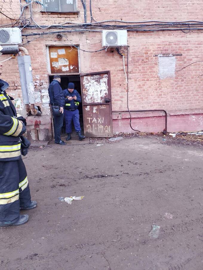 Подъезд в Астрахани рухнул после отказа от эвакуации