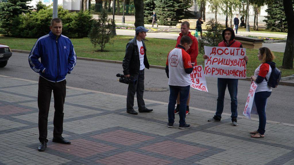 Ð ÐÐ½ÐµÐ¿ÑÐµ ÑÐ¸Ð½Ð¾Ð²Ð½Ð¸Ðº Ð¿Ð¾Ð³Ð¾ÑÐµÐ» Ð½Ð° Ð²Ð·ÑÑÐºÐµ: ÑÐ°ÑÐºÑÑÑÑ ÐºÐ¾ÑÑÑÐ¿ÑÐ¸Ð¾Ð½Ð½ÑÐµ ÑÑÐµÐ¼Ñ Ð¾Ð±Ð»ÑÐ¾Ð²ÐµÑÐ°