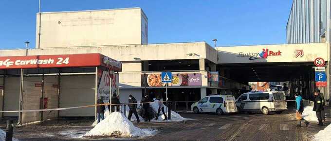 «Разборка» на автомойке у Rīga Plaza. Нападавшие задержаны